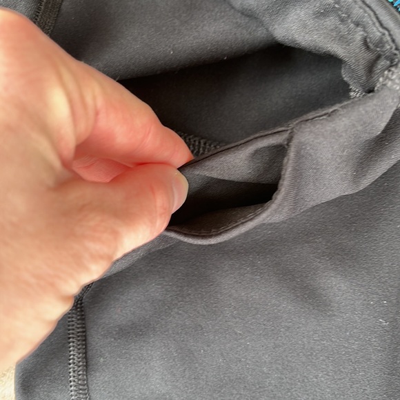 GAIAM Capri Leggings, Size Medium - Picture 8 of 11